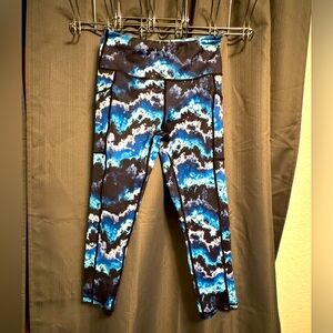 Constantly Varied Gear Capri with pockets size small